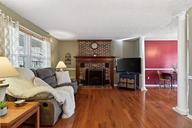 653 Ponder Ln, Smithville, TN 37166