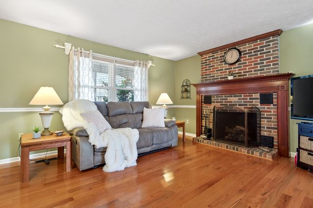 653 Ponder Ln, Smithville, TN 37166