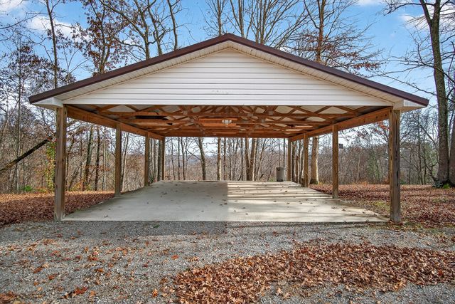 653 Ponder Ln, Smithville, TN 37166