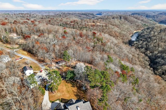 653 Ponder Ln, Smithville, TN 37166