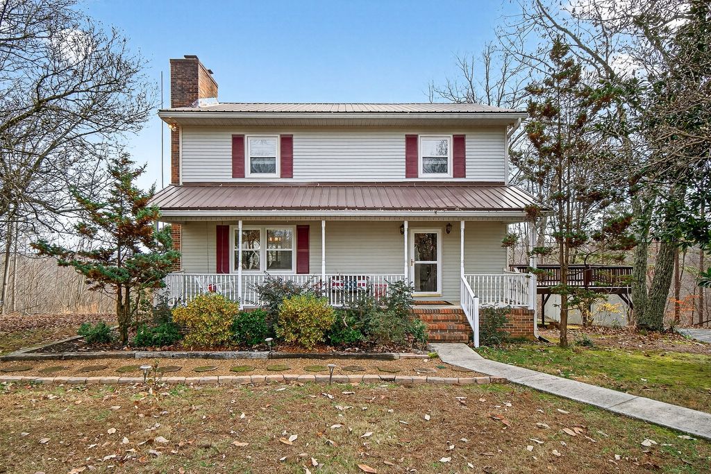 653 Ponder Ln, Smithville, TN 37166