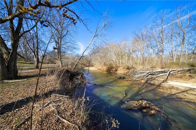 227 Bates SE Road, Cartersville, GA 30120