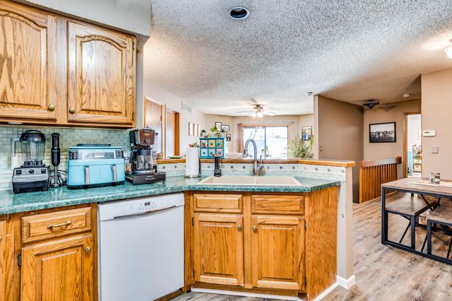 301 S Rock Rd Apt 67, Derby, KS 67037