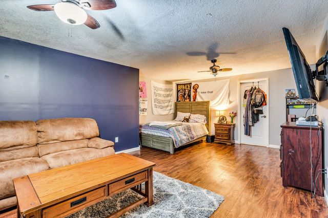 301 S Rock Rd Apt 67, Derby, KS 67037