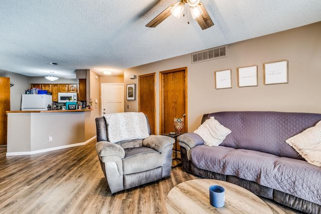 301 S Rock Rd Apt 67, Derby, KS 67037