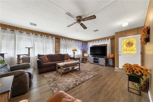 1895 W Devonshire 85, Hemet, CA 92545