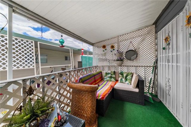 1895 W Devonshire 85, Hemet, CA 92545