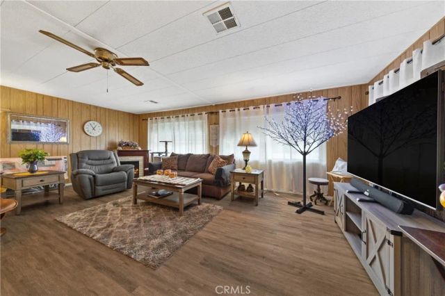 1895 W Devonshire 85, Hemet, CA 92545