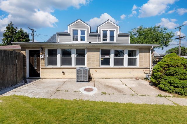 4900 S Laramie Avenue, Chicago, IL 60638