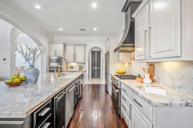 39 Beacons Light Place, Tomball, TX 77375