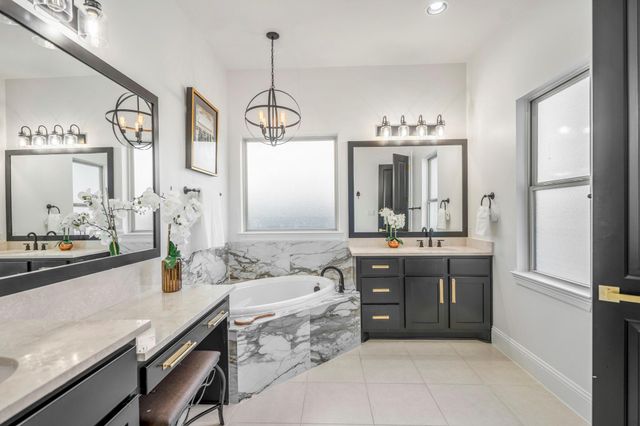39 Beacons Light Place, Tomball, TX 77375