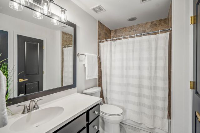 39 Beacons Light Place, Tomball, TX 77375