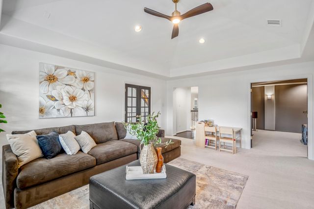 39 Beacons Light Place, Tomball, TX 77375