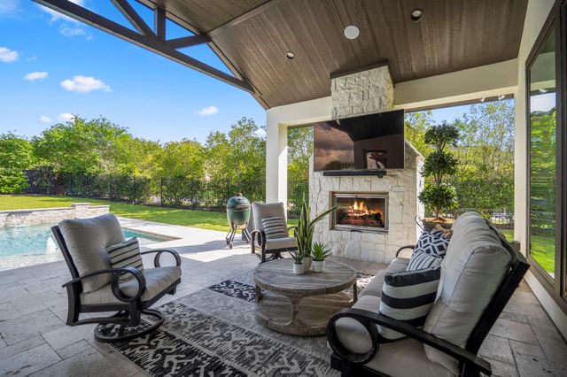 39 Beacons Light Place, Tomball, TX 77375