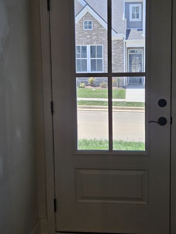 416 W Stonehaus Crossing, Antioch, TN 37013