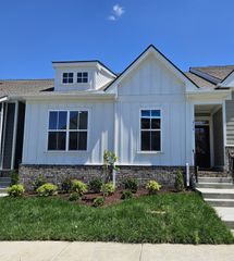 416 W Stonehaus Crossing, Antioch, TN 37013