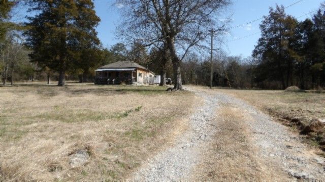 1586 Needmore Rd, Old Hickory, TN 37138