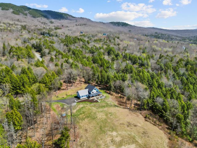 290 Wood Farm Road, Waterbury, VT 05677