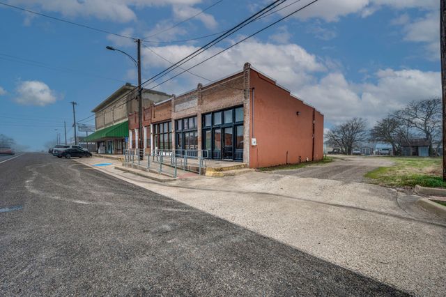 109 N Main Street, Milford, TX 76670