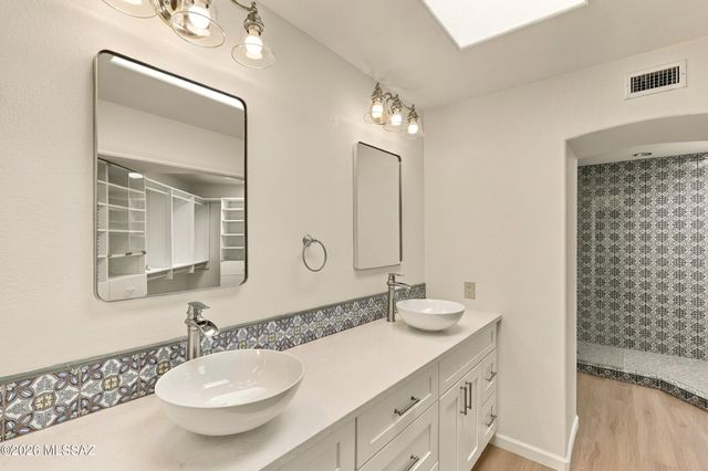 7080 E Calle Tolosa, Tucson, AZ 85750