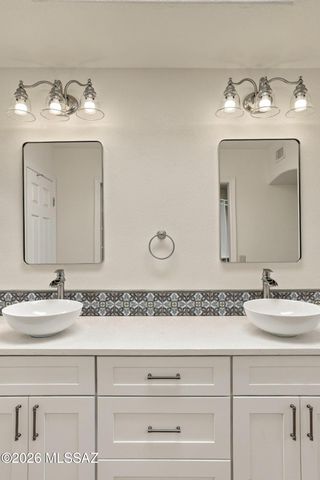 7080 E Calle Tolosa, Tucson, AZ 85750