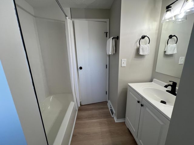 7034 Rockhaven Place, Columbus, OH 43235