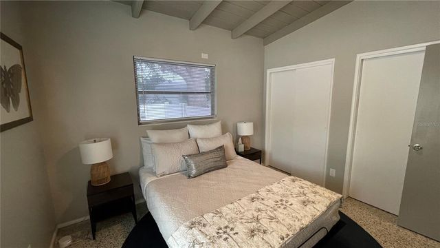 2832 BAY STREET, Sarasota, FL 34237