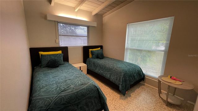 2832 BAY STREET, Sarasota, FL 34237