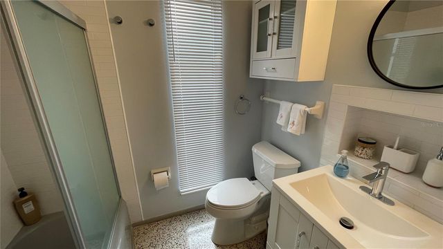 2832 BAY STREET, Sarasota, FL 34237