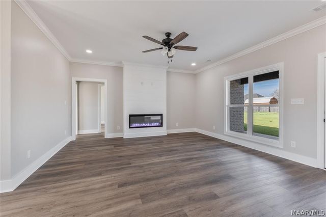 286 Cotton Terrace Loop, Deatsville, AL 36022