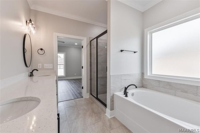 286 Cotton Terrace Loop, Deatsville, AL 36022