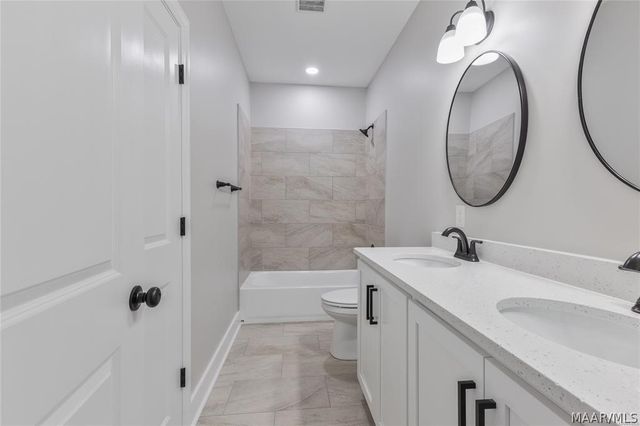 286 Cotton Terrace Loop, Deatsville, AL 36022