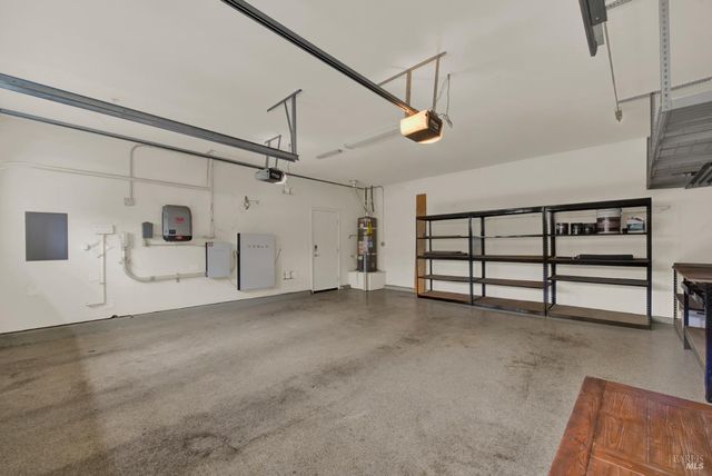 18 Riverton Ct, Napa, CA 94558