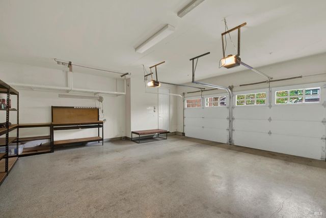 18 Riverton Ct, Napa, CA 94558