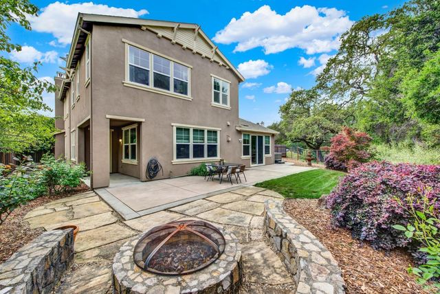 18 Riverton Ct, Napa, CA 94558