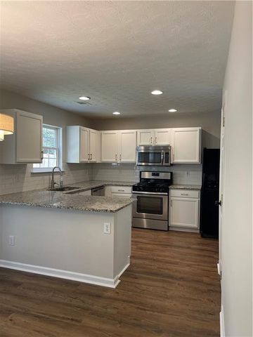 160 Village Trace, Woodstock, GA 30188