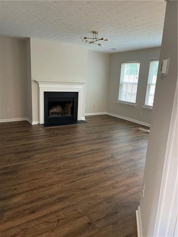 160 Village Trace, Woodstock, GA 30188