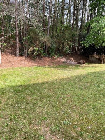 160 Village Trace, Woodstock, GA 30188