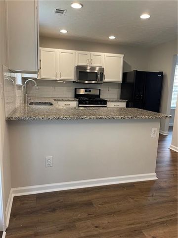 160 Village Trace, Woodstock, GA 30188