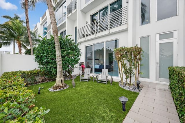 2743 NE 1ST Street, Pompano Beach, FL 33062