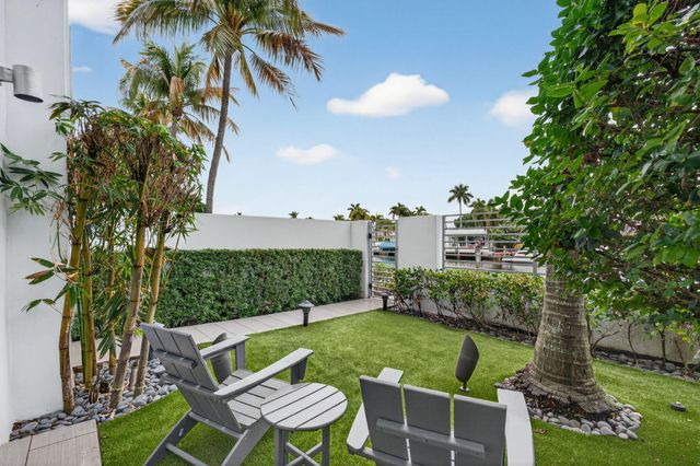 2743 NE 1ST Street, Pompano Beach, FL 33062