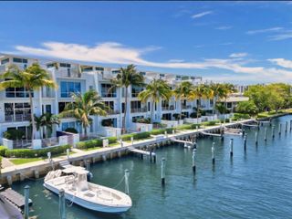 2743 NE 1ST Street, Pompano Beach, FL 33062