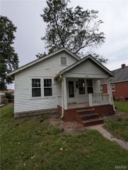 308 Logan Street, Bethalto, IL 62010