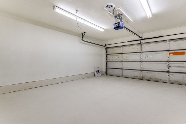 704 Turner Boulevard, Grand Prairie, TX 75050