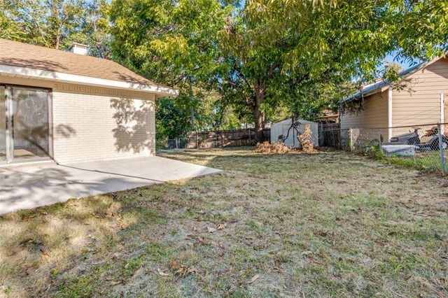 704 Turner Boulevard, Grand Prairie, TX 75050
