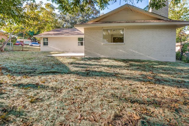 704 Turner Boulevard, Grand Prairie, TX 75050