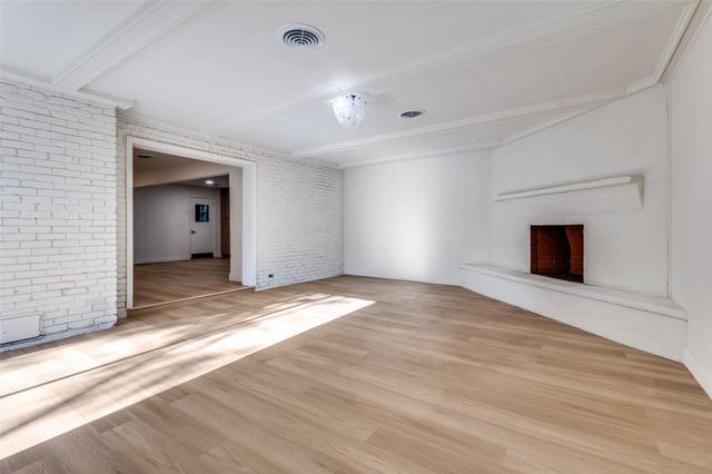 704 Turner Boulevard, Grand Prairie, TX 75050