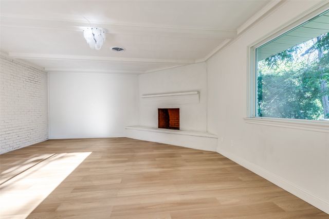 704 Turner Boulevard, Grand Prairie, TX 75050