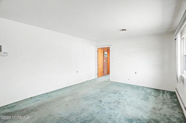 658 Jamaica Boulevard, Toms River, NJ 08757