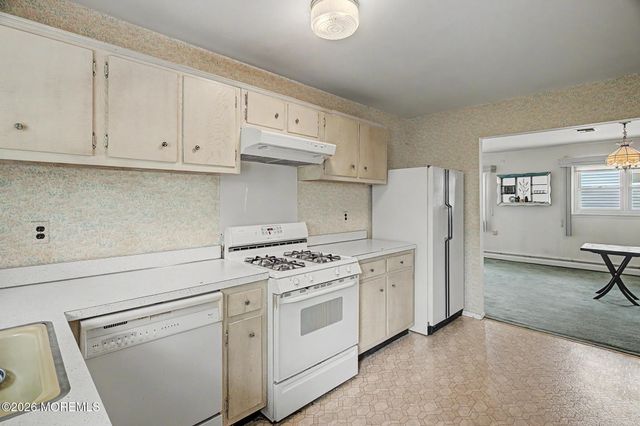658 Jamaica Boulevard, Toms River, NJ 08757